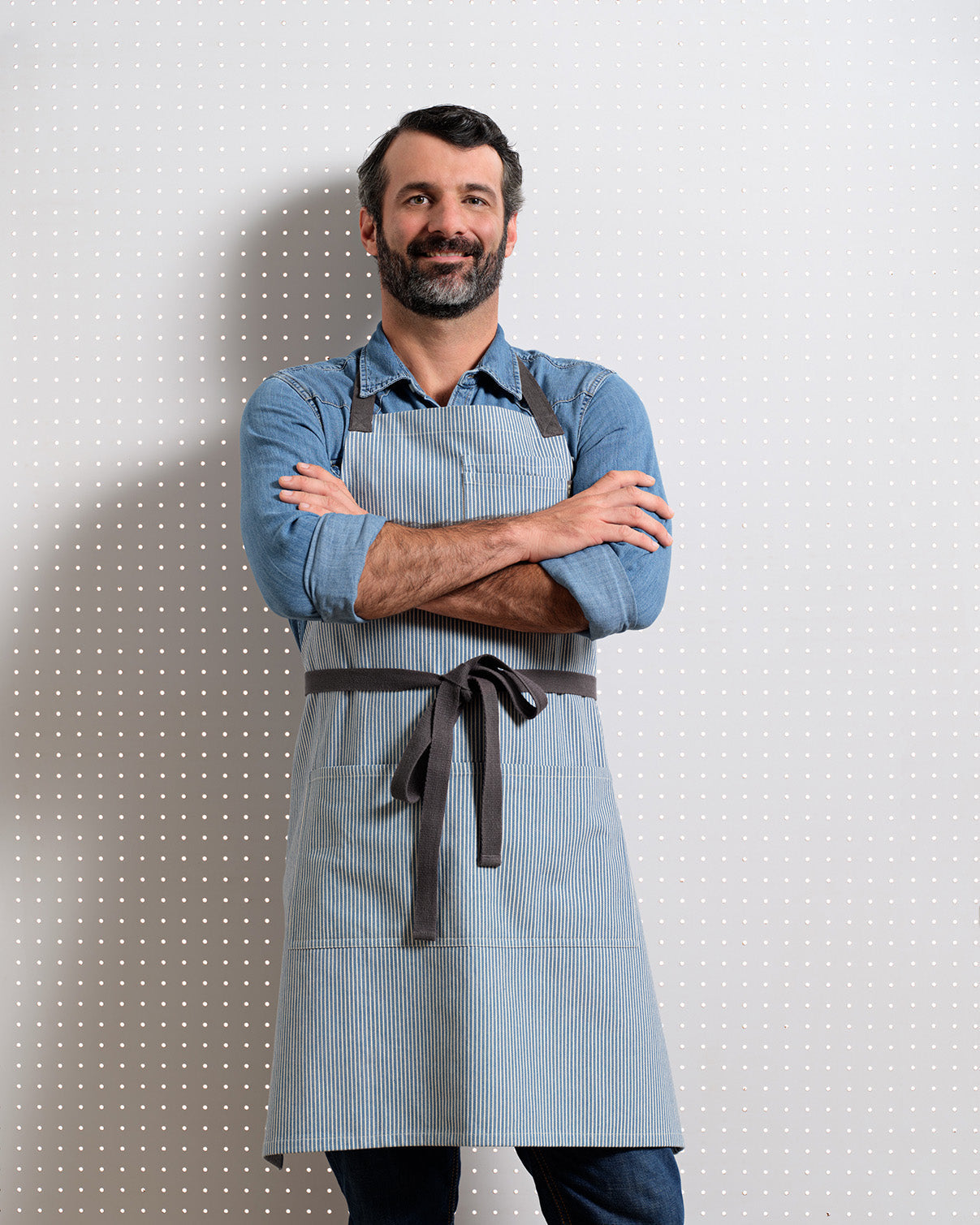 Bib Apron with Pockets-8